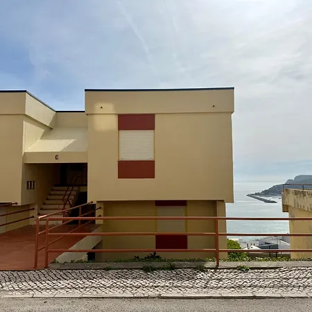 Lägenhet Maravista Sea View With Balcony And Parking Sesimbra